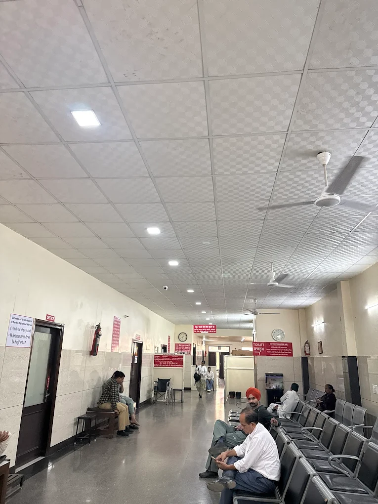 Patient Corridor — Pioneer Imaging Bathinda